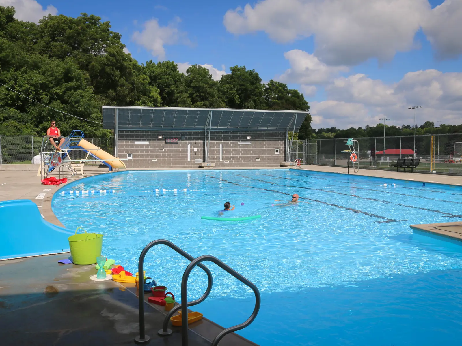 Paris Community Pool | County of Brant